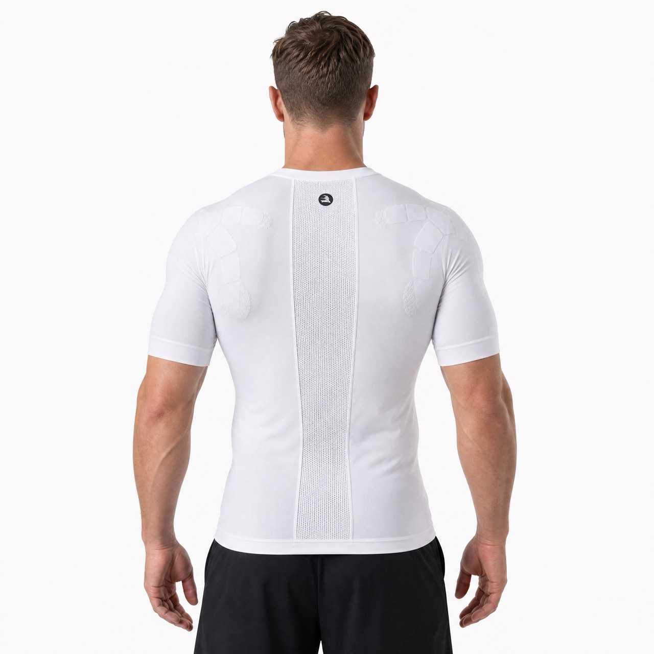 ENGINEERED PERFORMANCE Camisetas de manga corta para hombre