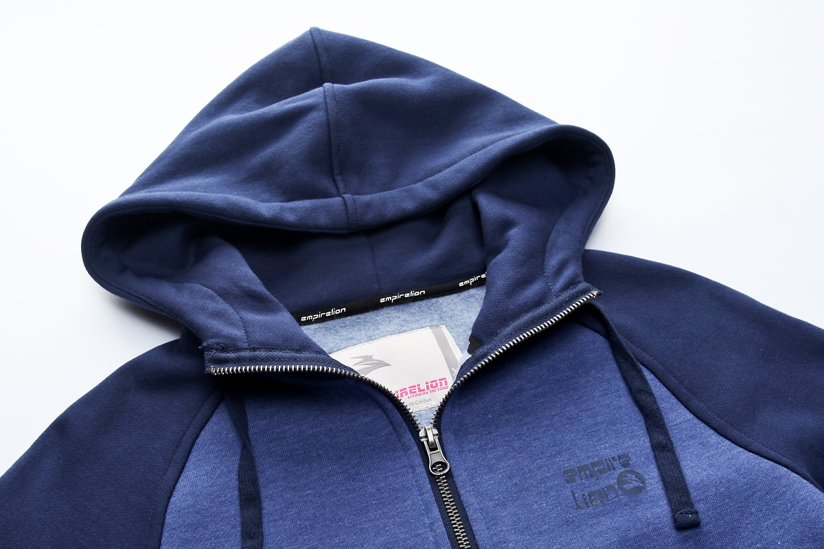 Sudadera con capucha de tela doble