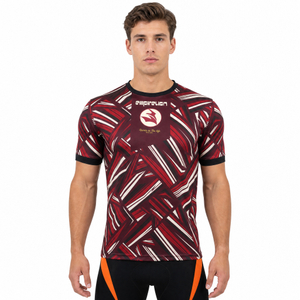 Camiseta deportiva con estampado completo y bloques de color para hombre