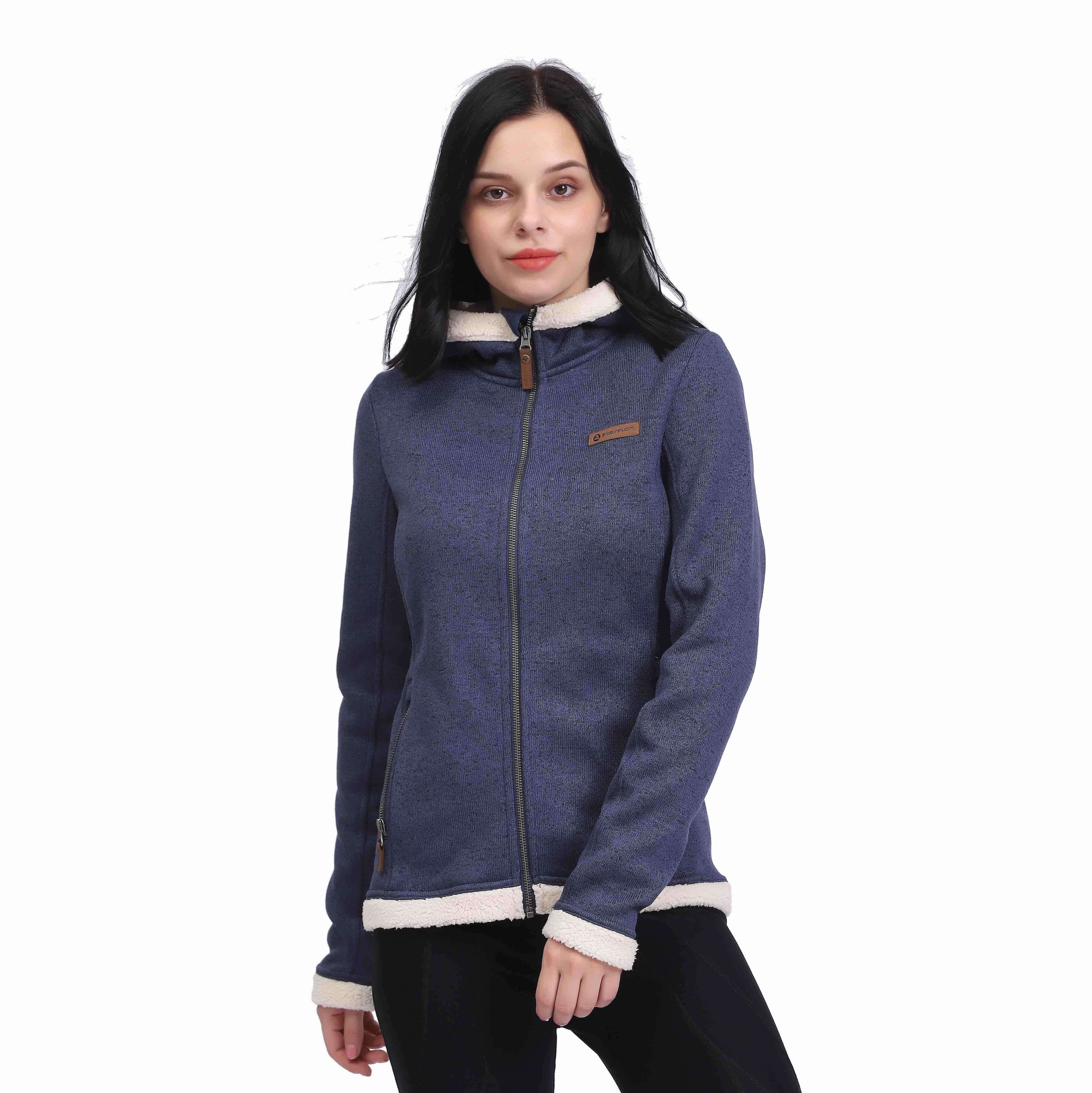 Sudadera con capucha peluda