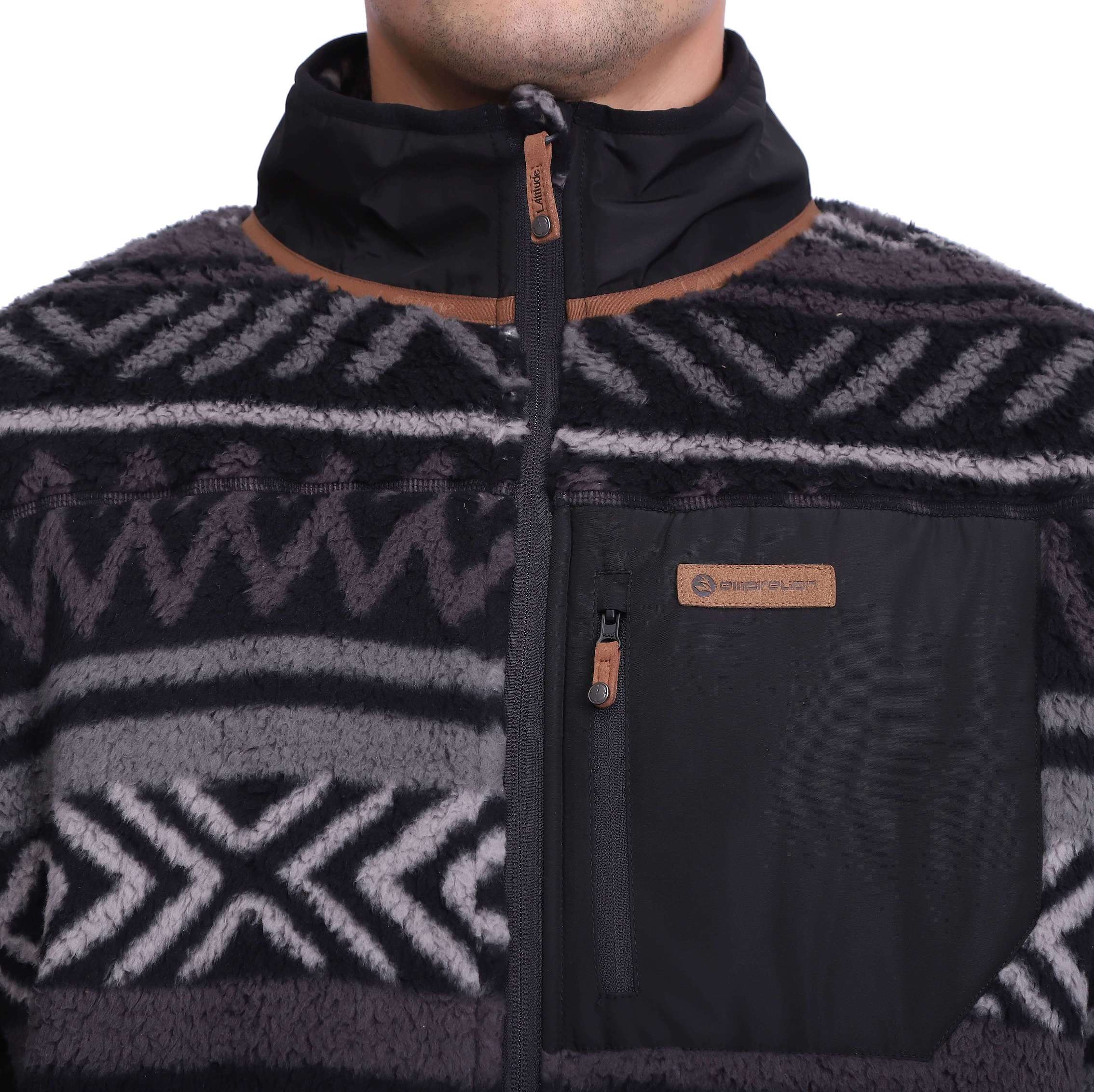 Bolsillo de la cremallera del pecho