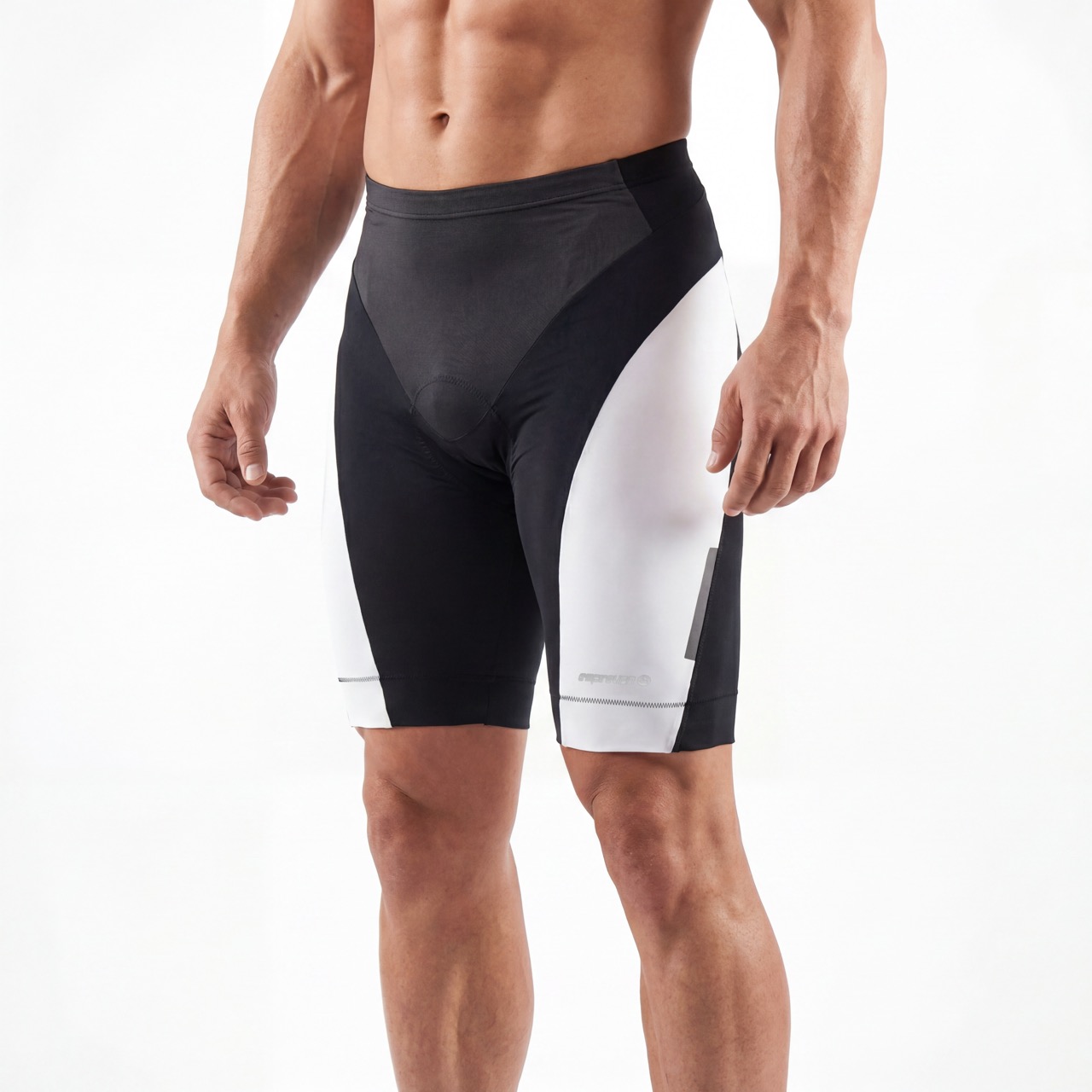 Pantalón corto de ciclismo con bloques de color y panel para hombre