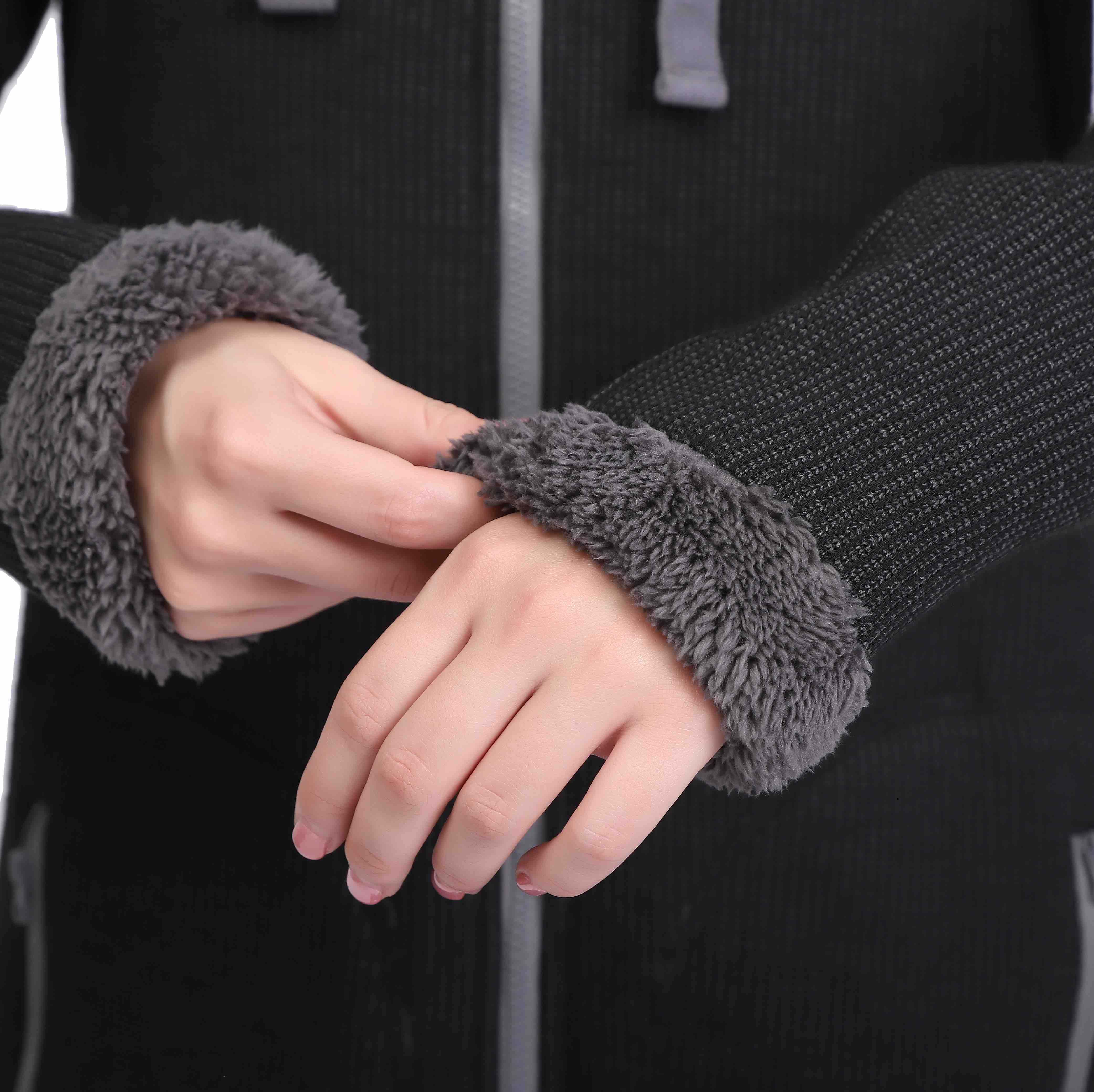 Pu&ntilde;os peludos