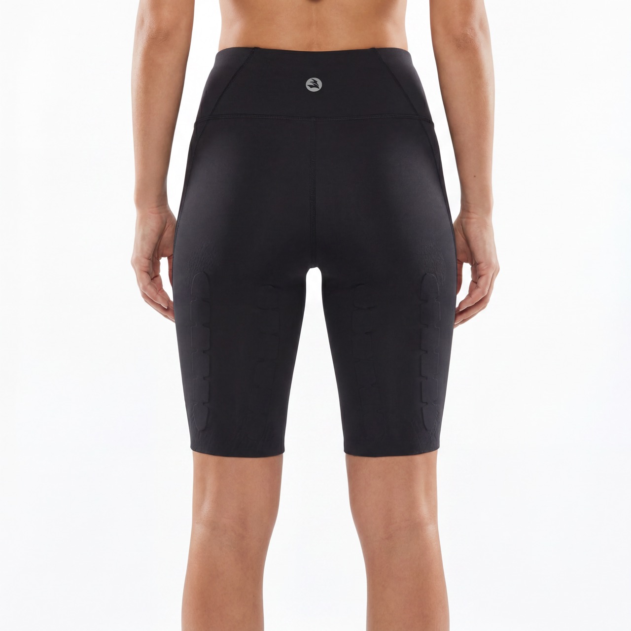 ENGINEERED PERFORMANCE Pantalones cortos para mujer