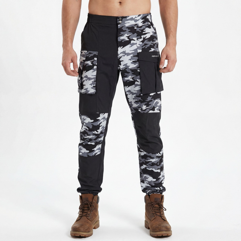 Pantalón de senderismo con paneles color block y estampado de camuflaje para hombre