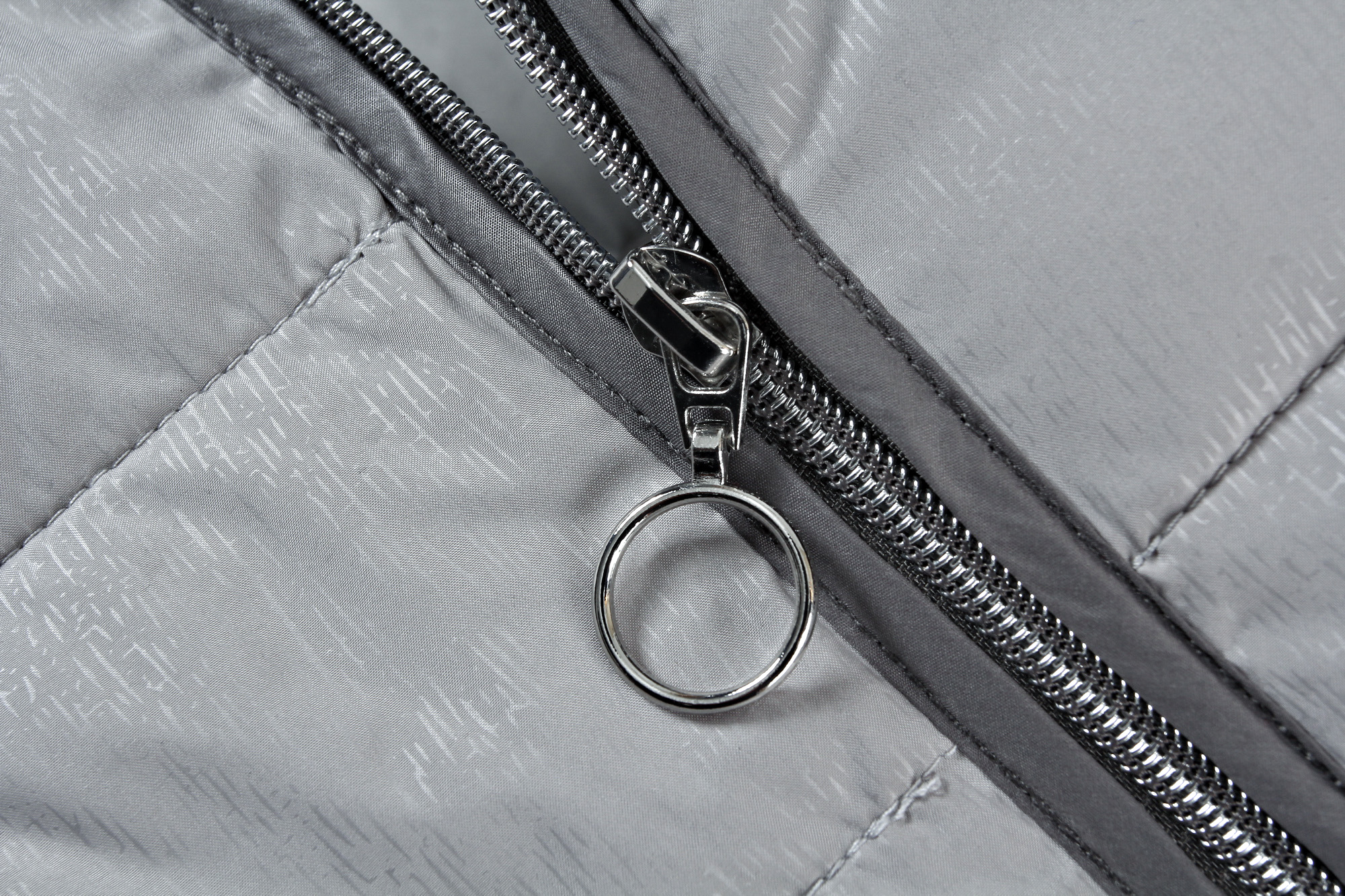 Metal como el bollo de nylon zip