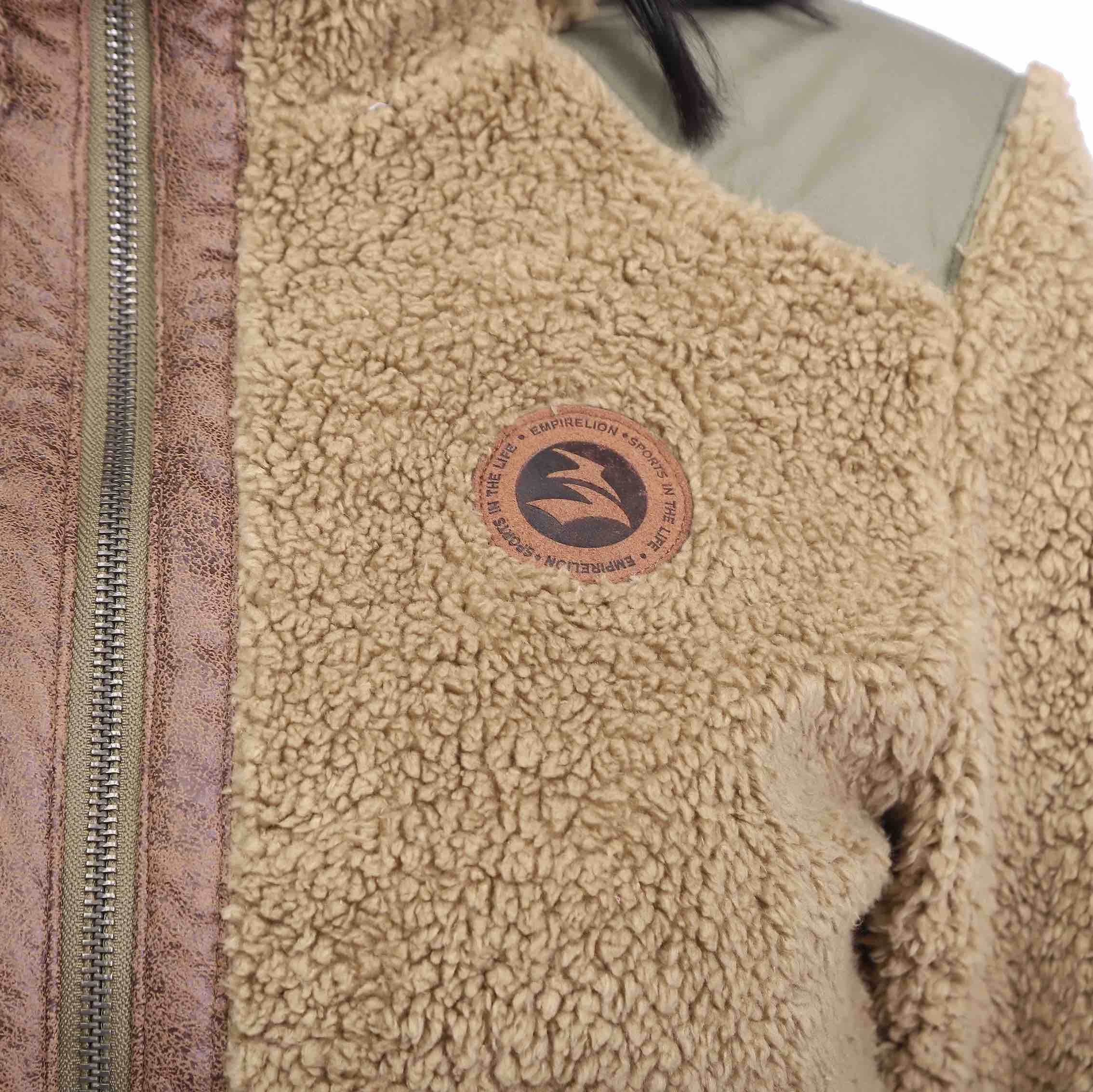 Adorno de cuero falso