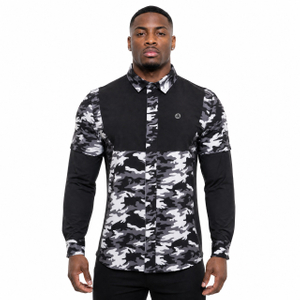 Camisa de trekking de doble manga con canesú con agujeros láser y bloques de color con estampado de camuflaje para hombre